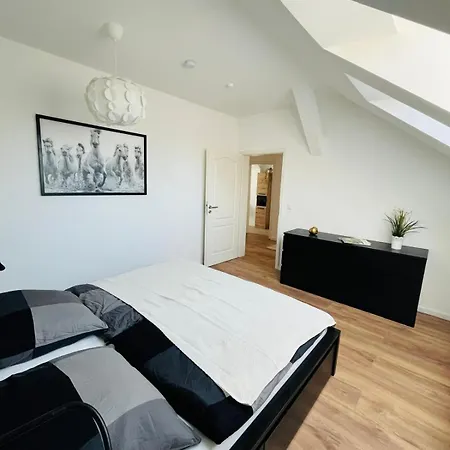 Gutshof Von Gemuenden Ferienwohnung 1 Bernau bei Berlin Buitenkant foto
